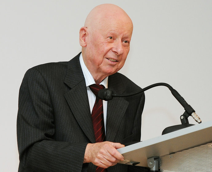 Professor Gerhard Kraft