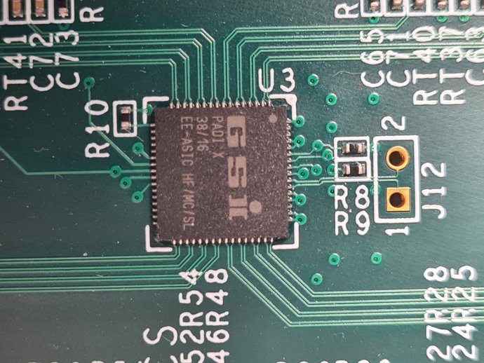 Readout chip PADI-X ASIC
