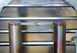 Thermal evaporator with clamped boar On this picture you see a thermal evaporator consisting of a metal boat clamped to the electrodes