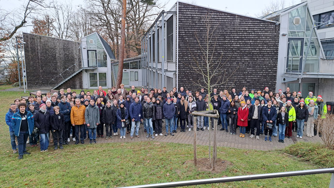 Group photo of the participants of Saturday Morning Physics 2025